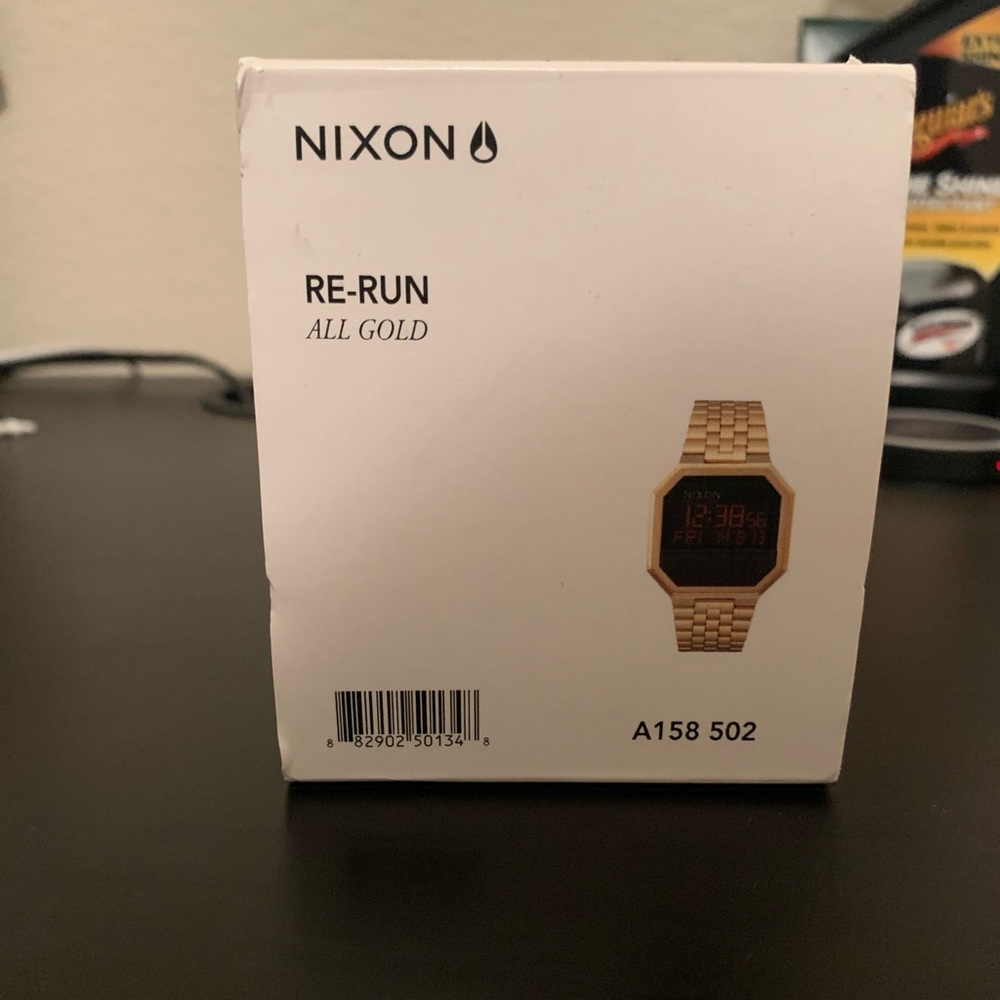 Nixon watch